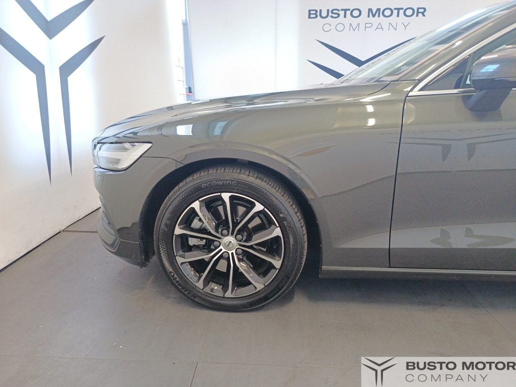 VOLVO V60 2.0 b4 Momentum Business Pro auto - 7