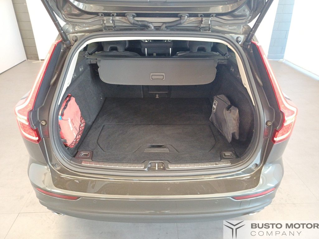 VOLVO V60 2.0 b4 Momentum Business Pro auto - 10