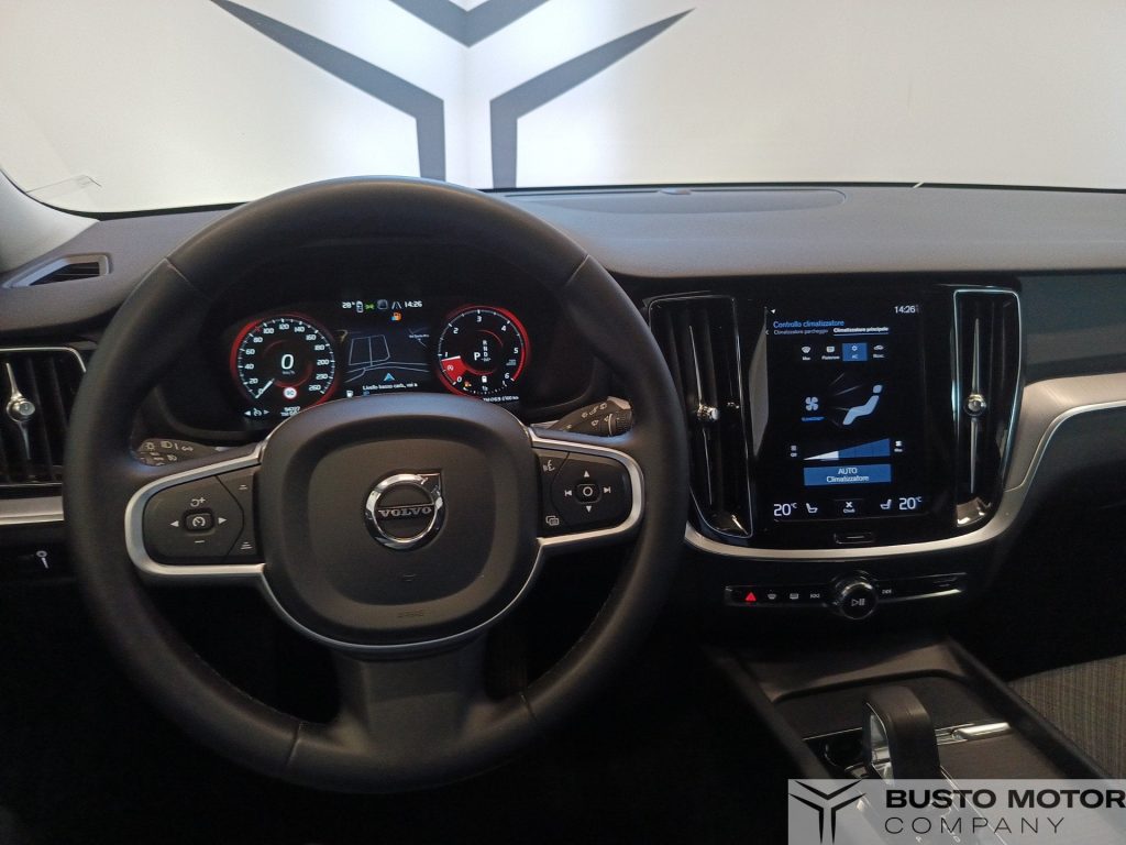 VOLVO V60 2.0 b4 Momentum Business Pro auto - 11