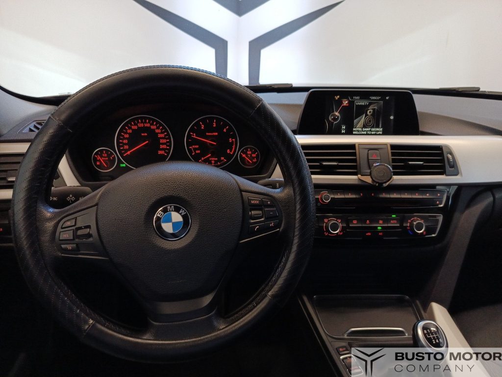 BMW 316 316d Touring Business Advantage - 11