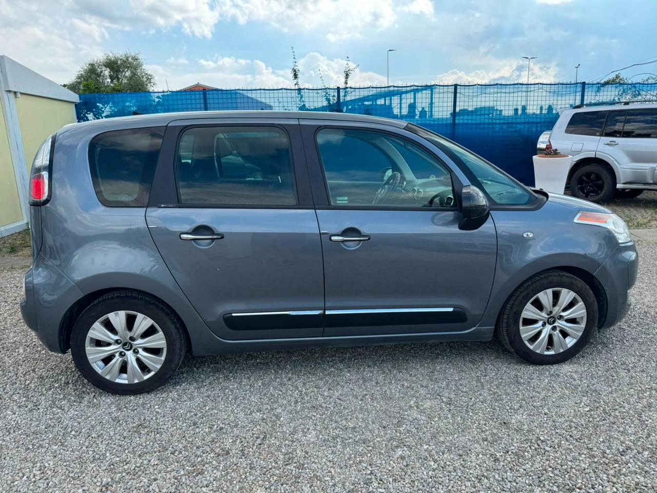 CITROEN C3 Picasso 1.4 VTi 95 Exclusive Style - 5