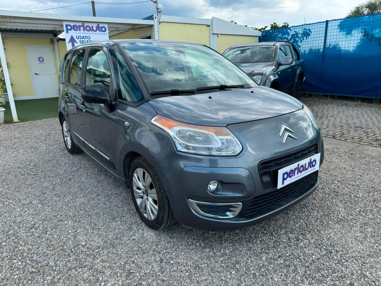 CITROEN C3 Picasso 1.4 VTi 95 Exclusive Style - 2