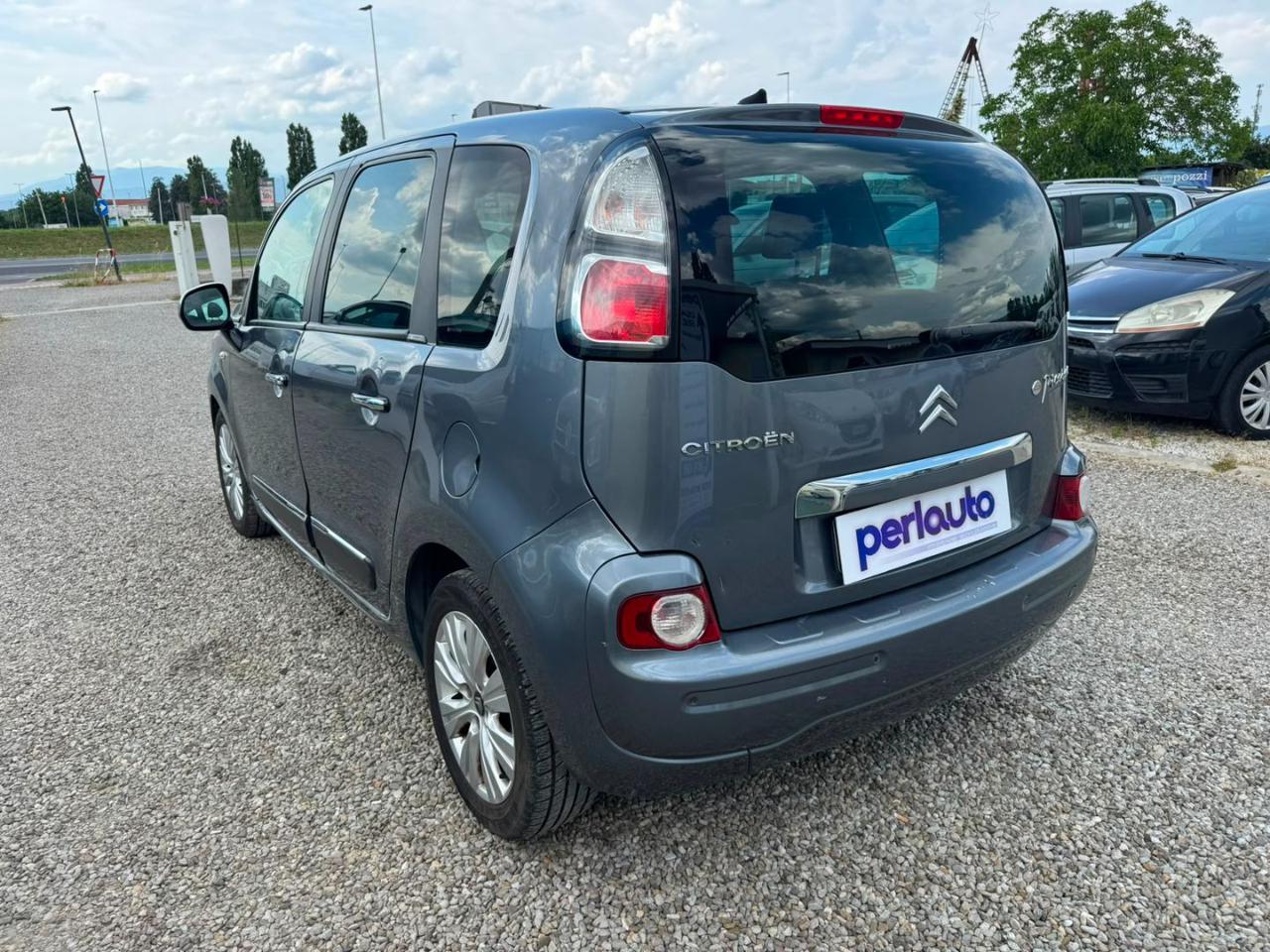 CITROEN C3 Picasso 1.4 VTi 95 Exclusive Style - 3