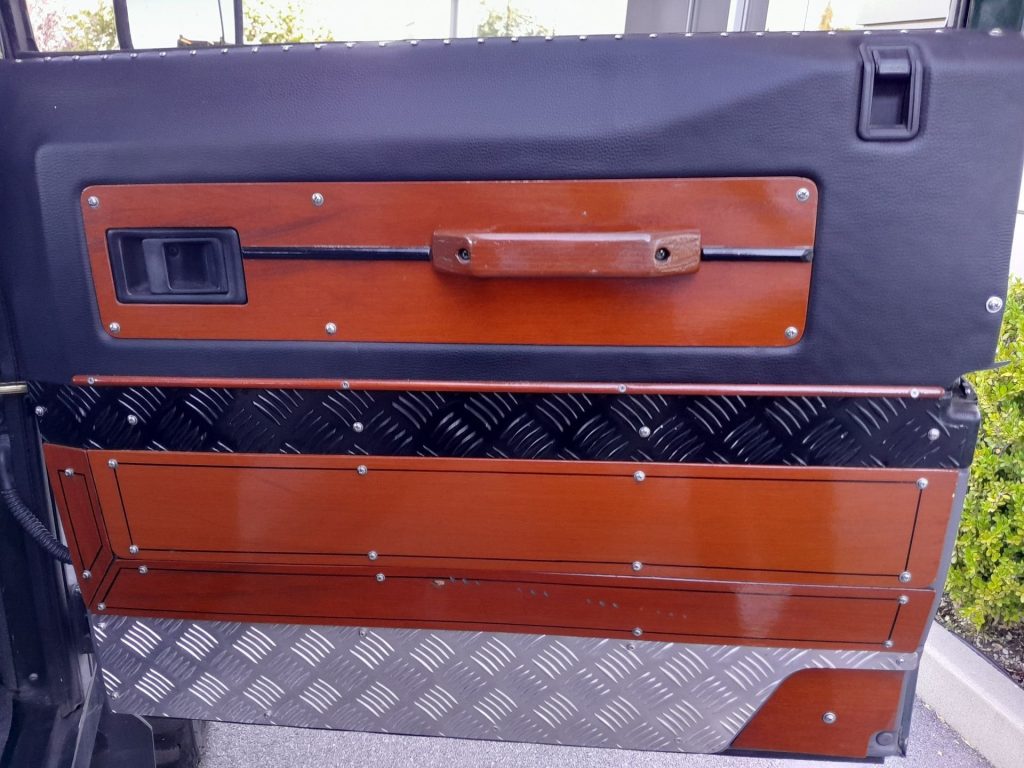LAND ROVER Defender Defender 110 2.5 td5 - 25