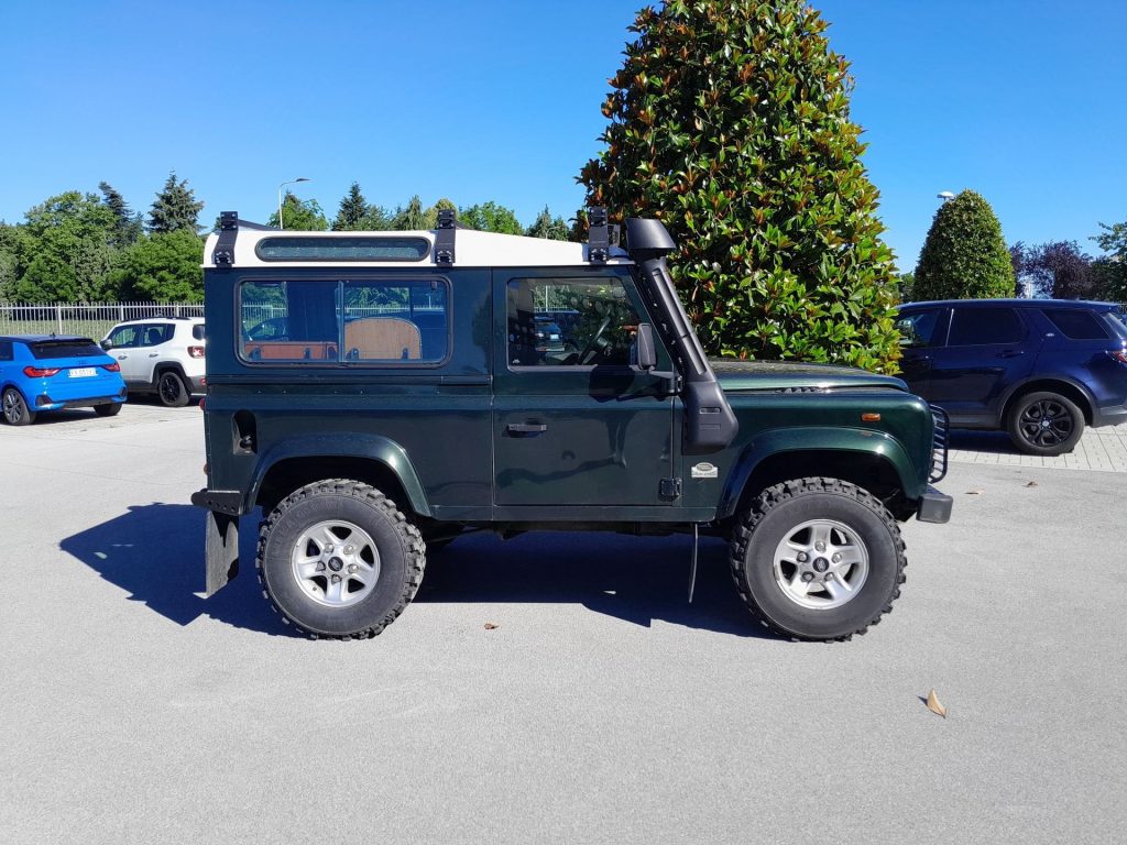 LAND ROVER Defender Defender 90 2.5 td5 - 5