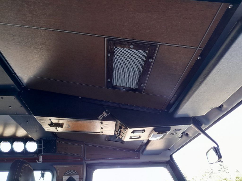 LAND ROVER Defender Defender 90 2.5 td5 - 28