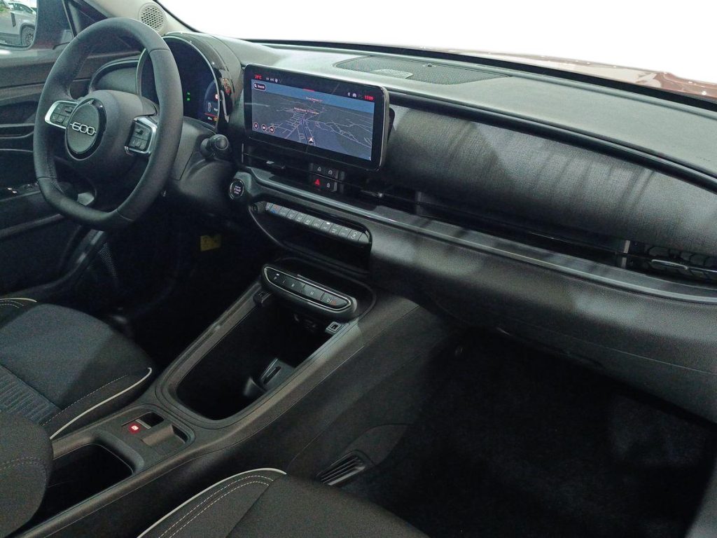 FIAT 600 Hybrid 110 CV DCT MHEV Business - 9