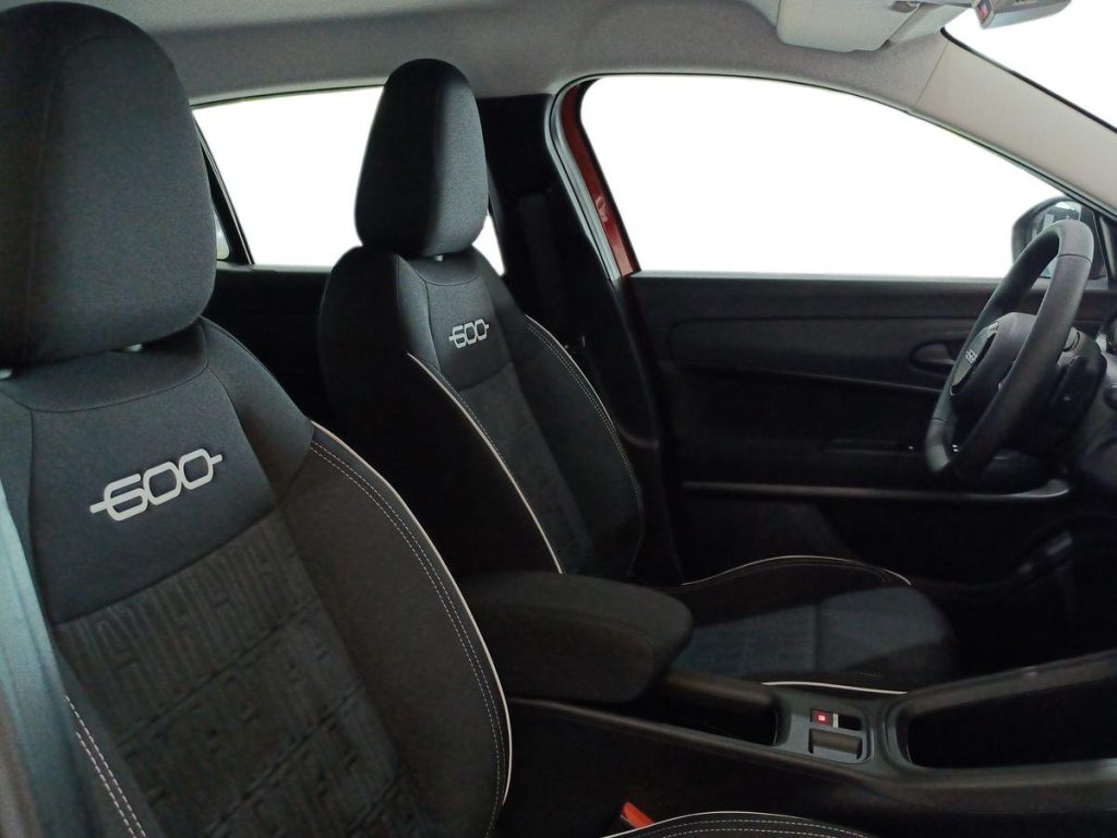 FIAT 600 Hybrid 110 CV DCT MHEV Business - 10
