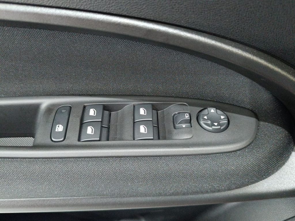 FIAT 600 Hybrid 110 CV DCT MHEV Business - 21