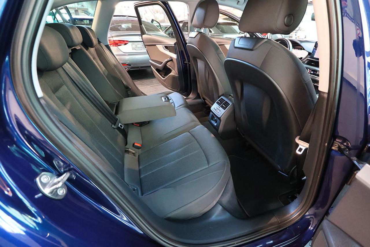 AUDI A4 40 TDI Avant Quattro S-Tronic Business Advanced - 18