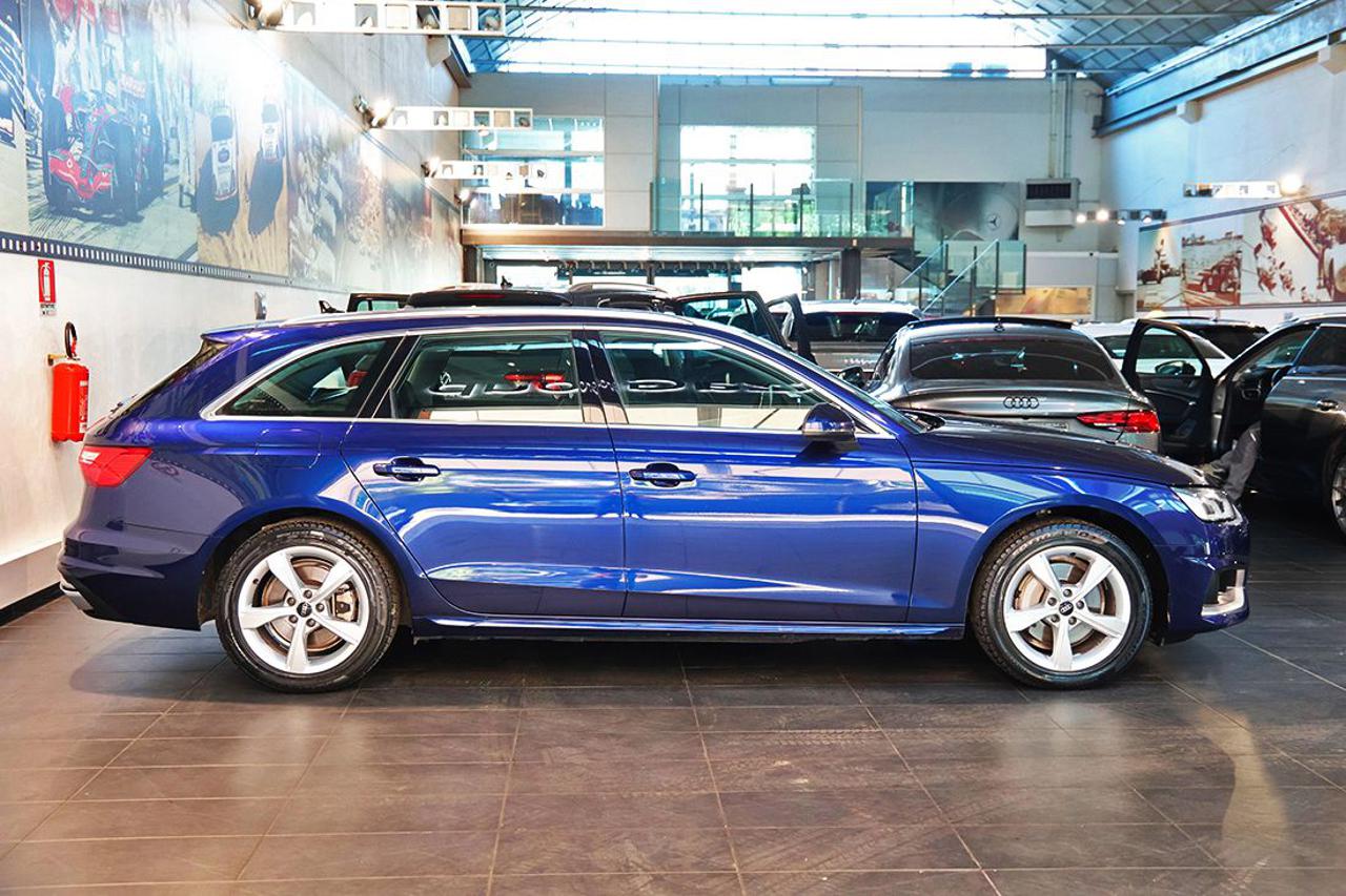AUDI A4 40 TDI Avant Quattro S-Tronic Business Advanced - 2