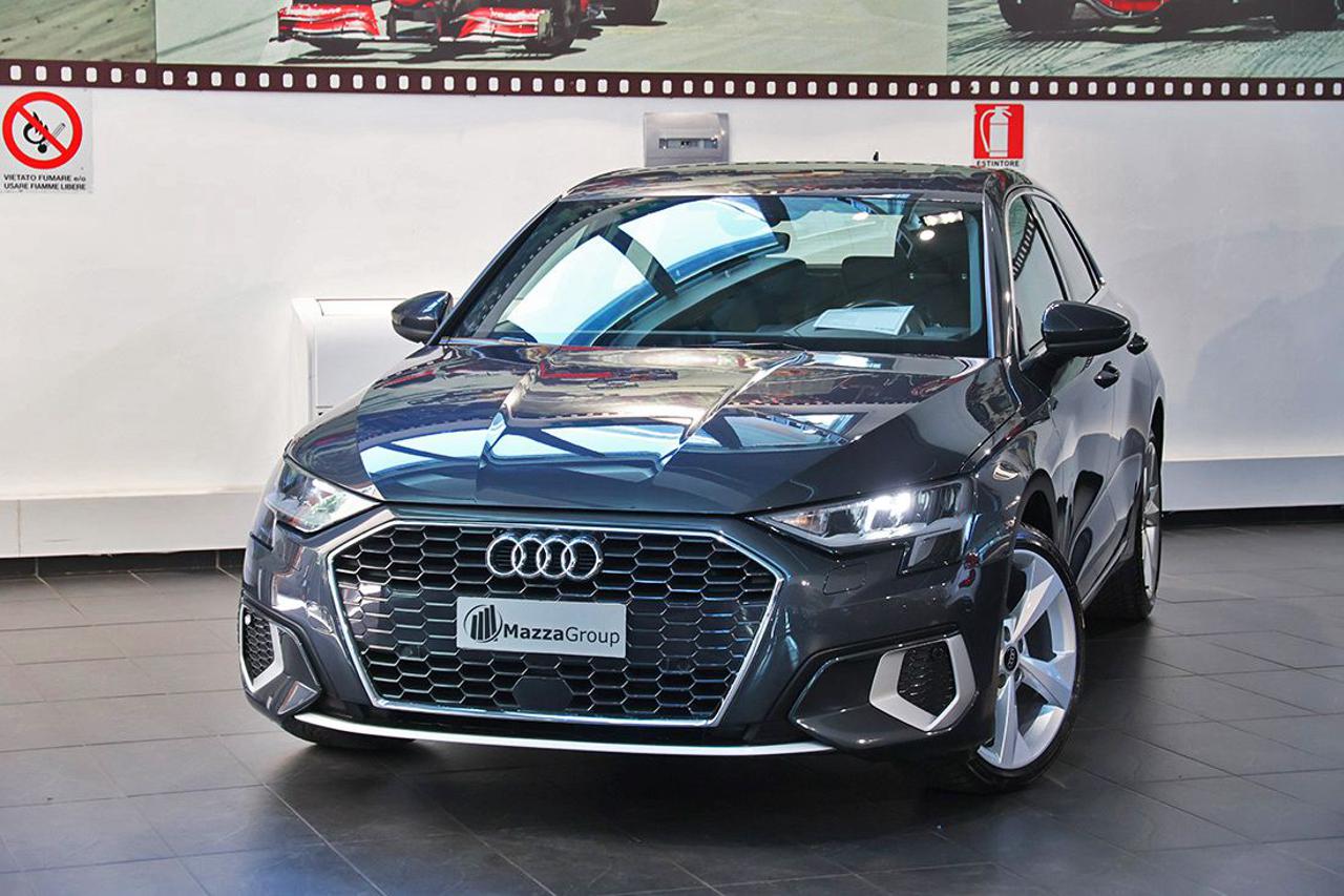AUDI A3 35 TDI Sportback S-Tronic Business Advanced - 5