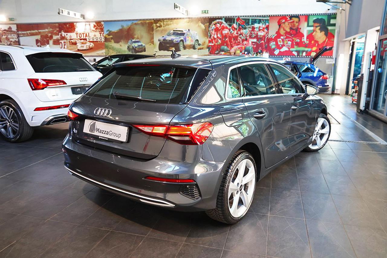 AUDI A3 35 TDI Sportback S-Tronic Business Advanced - 9