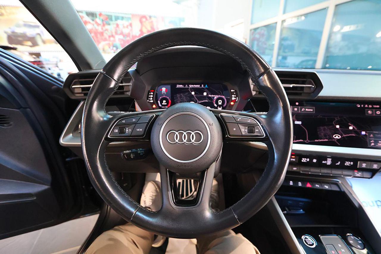 AUDI A3 35 TDI Sportback S-Tronic Business Advanced - 20