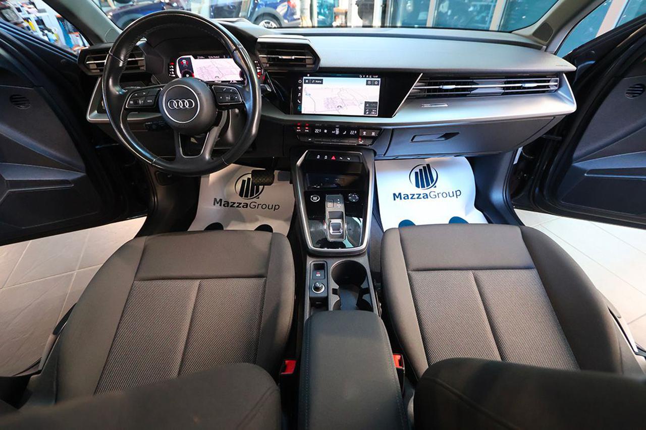 AUDI A3 35 TDI Sportback S-Tronic Business Advanced - 14