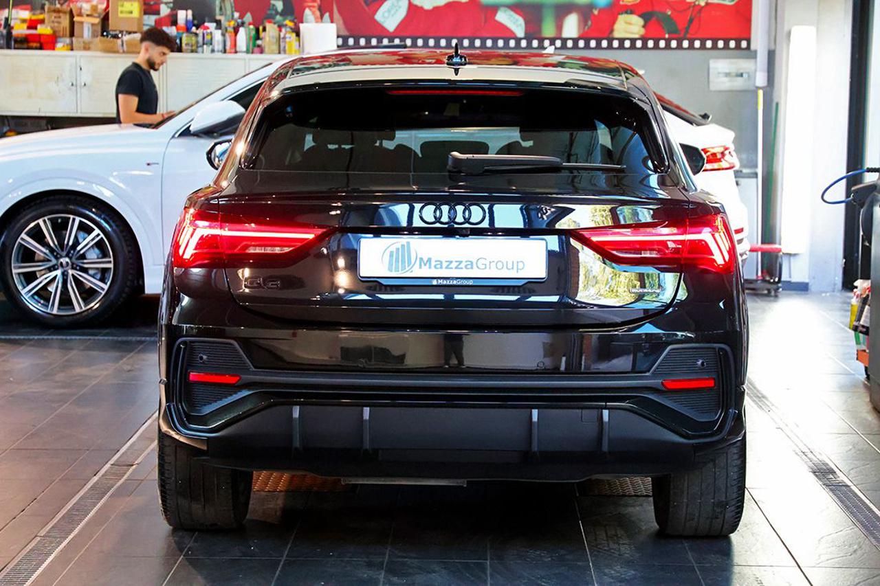 AUDI Q3 40 TDI Sportback Quattro S-Tronic Identity Black - 4