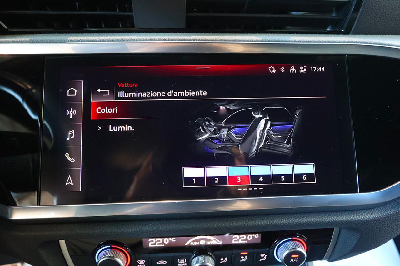 AUDI Q3 40 TDI Sportback Quattro S-Tronic Identity Black - 31