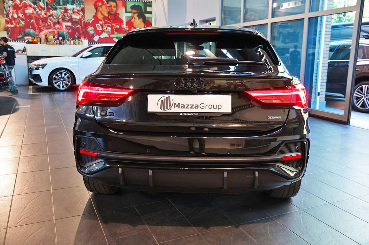 AUDI Q3 40 TDI Sportback Quattro S-Tronic Identity Black - 8