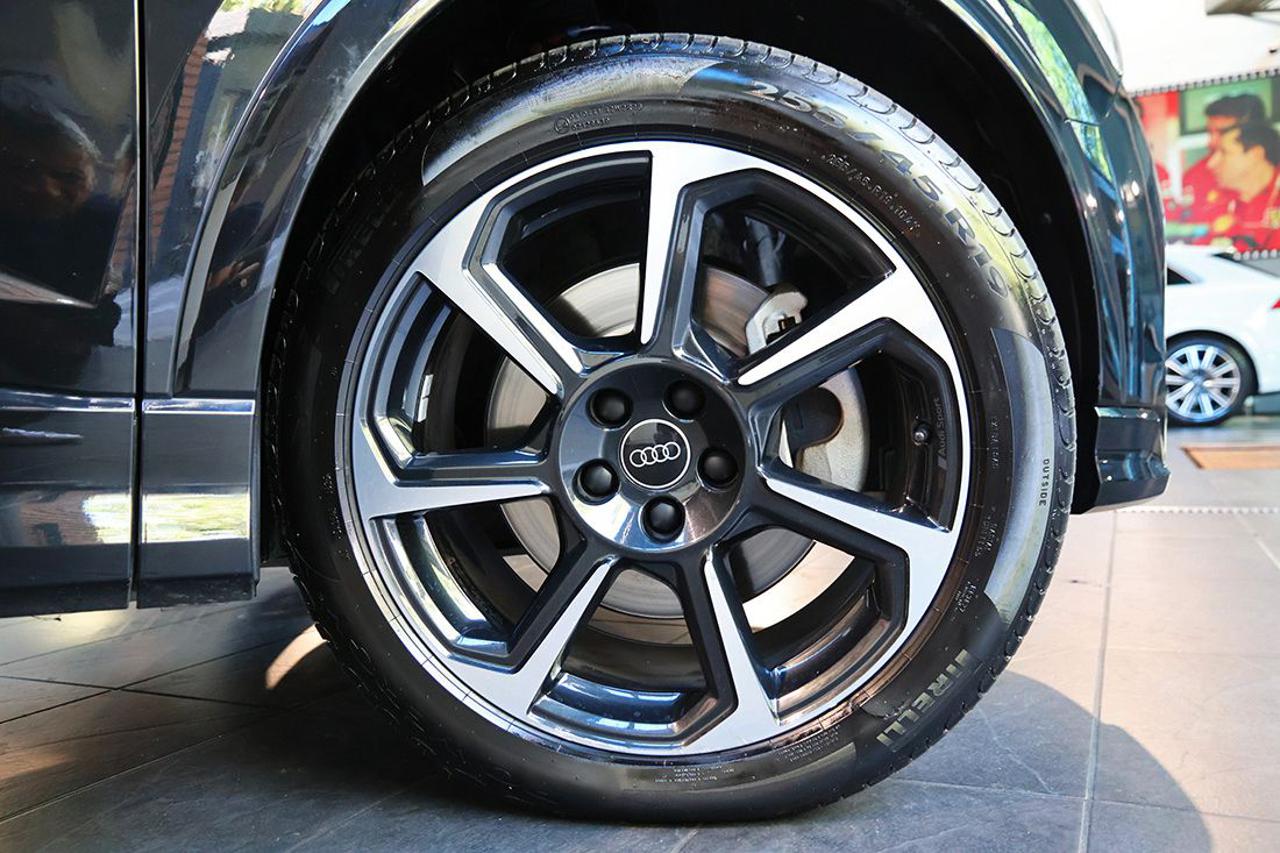 AUDI Q3 40 TDI Sportback Quattro S-Tronic Identity Black - 6