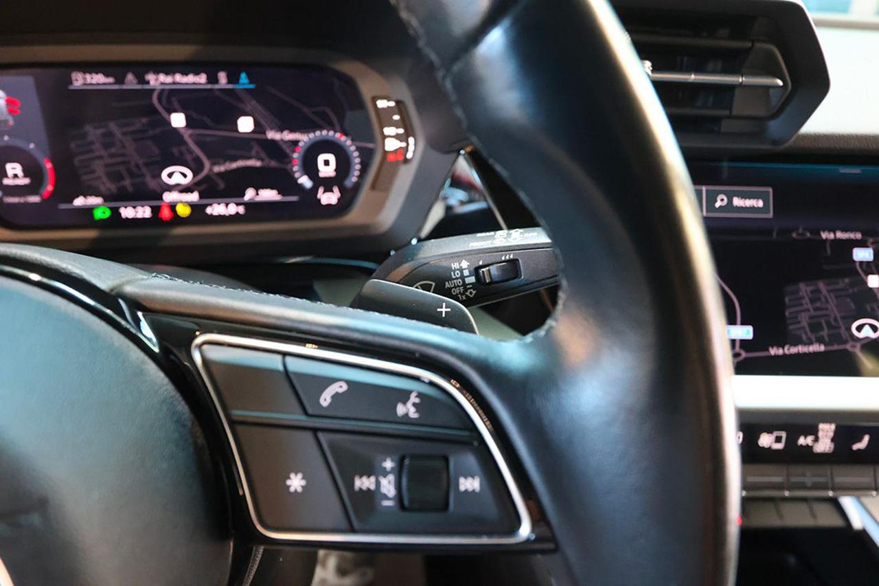 AUDI A3 30 TDI Sportback S-Tronic Business - 21