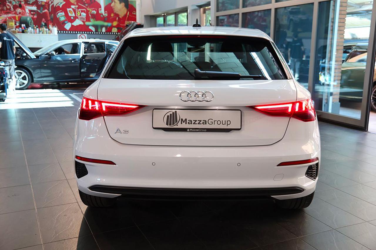 AUDI A3 30 TDI Sportback S-Tronic Business - 8