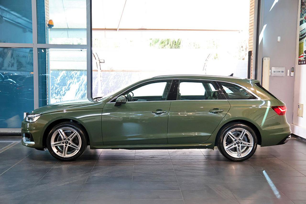AUDI A4 30 TDI Avant S-Tronic Business Advanced - 3