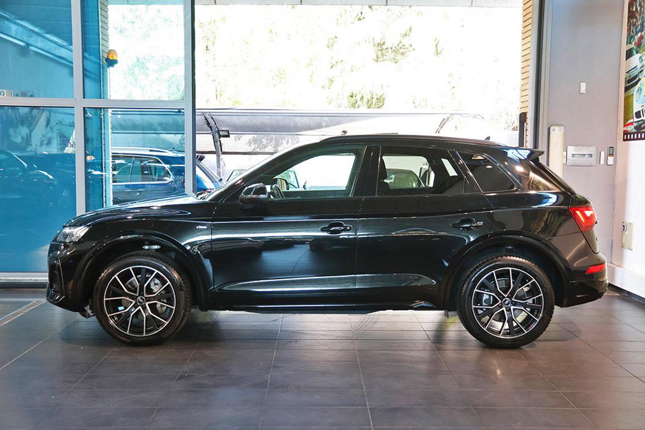 AUDI Q5 40 TDI Quattro S-Tronic S-Line Plus - 3