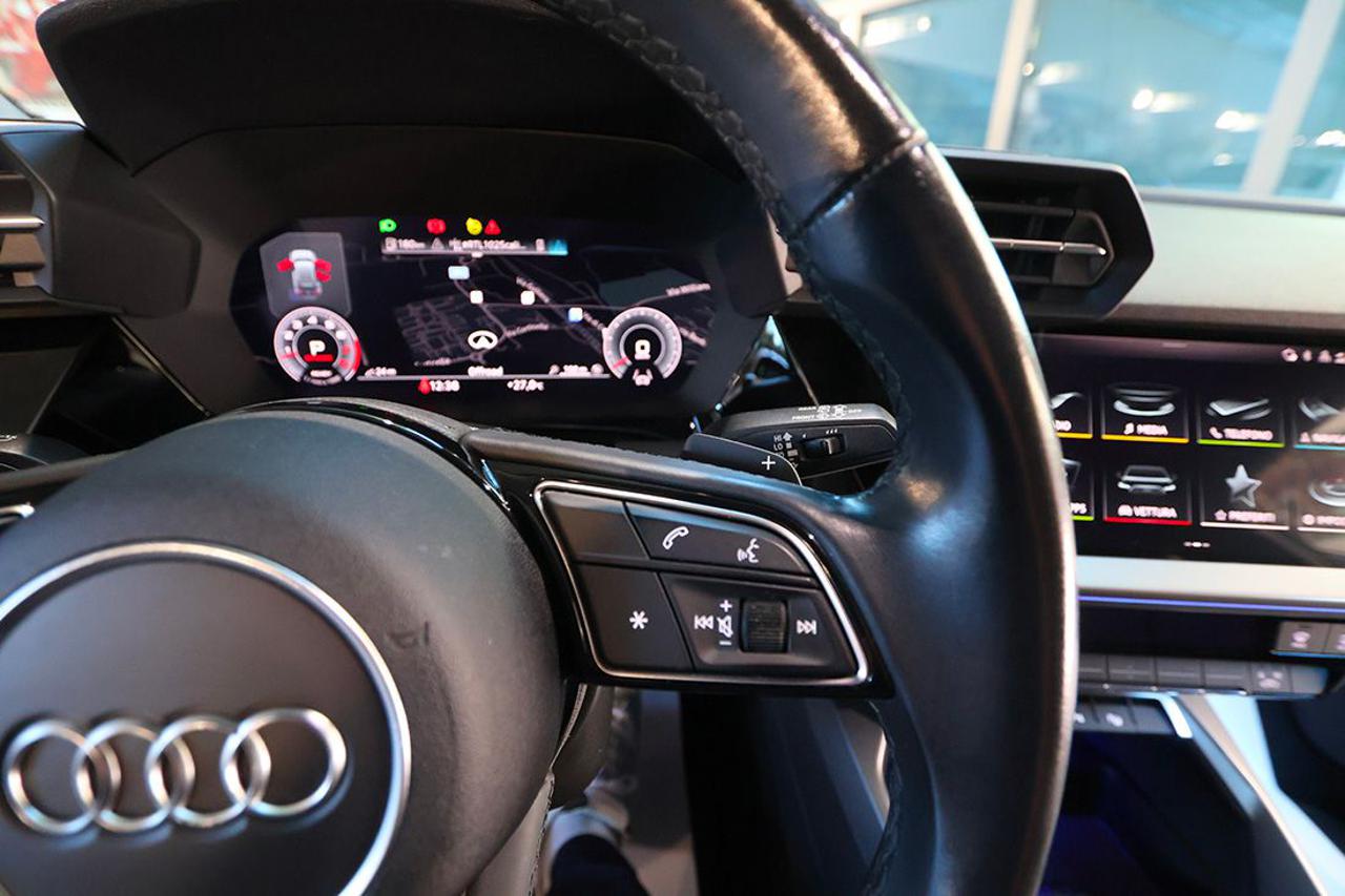 AUDI A3 35 TFSI Sportback S-Tronic S-Line - 21