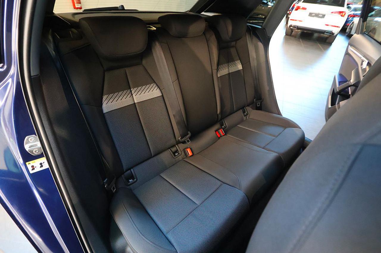 AUDI A3 35 TFSI Sportback S-Tronic S-Line - 19