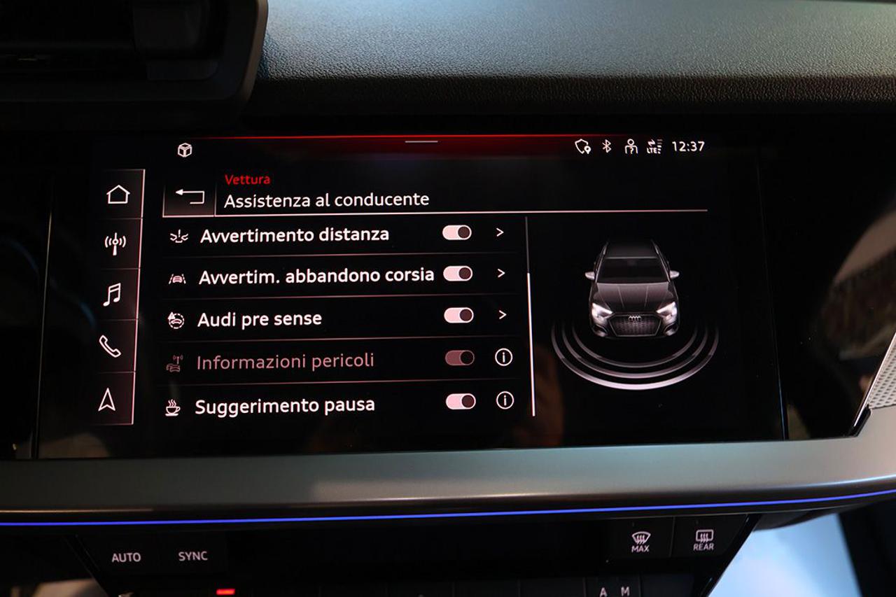 AUDI A3 35 TFSI Sportback S-Tronic S-Line - 28