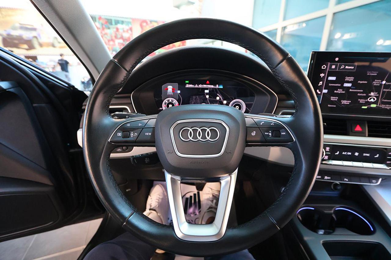 AUDI A4 35 TDI Avant S-Tronic Business Advanced - 21