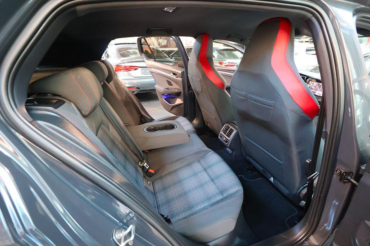 VOLKSWAGEN Golf 2.0 TSI DSG GTI - 18