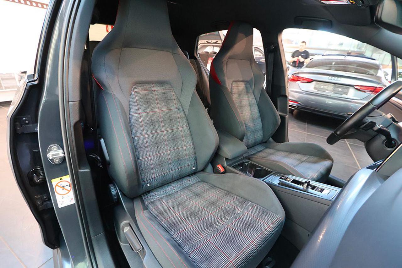 VOLKSWAGEN Golf 2.0 TSI DSG GTI - 16