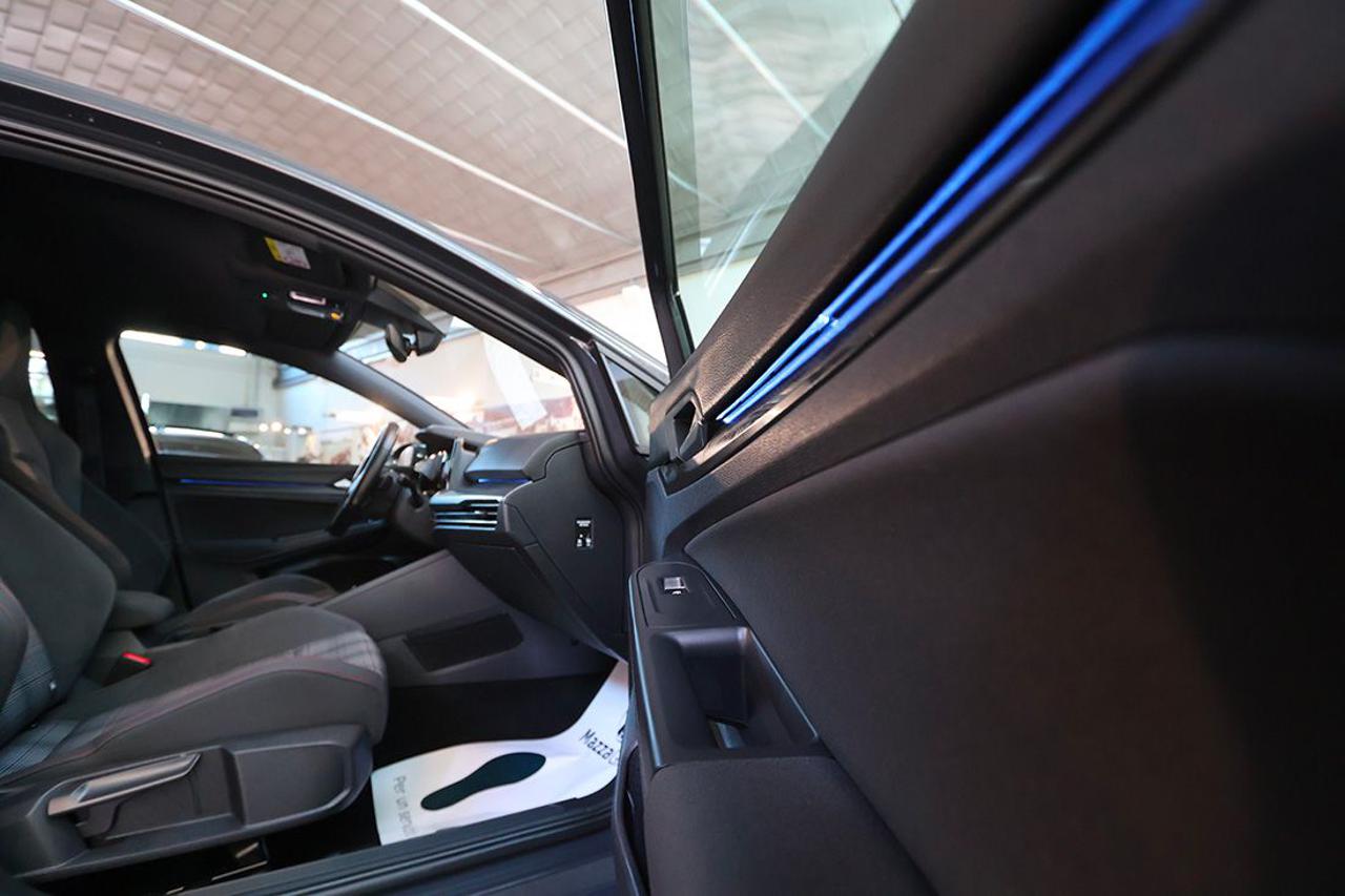 VOLKSWAGEN Golf 2.0 TSI DSG GTI - 38