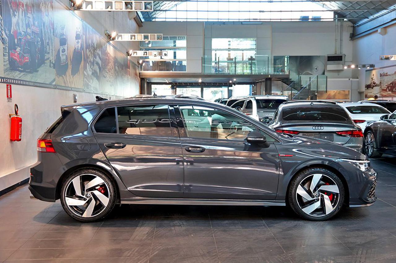 VOLKSWAGEN Golf 2.0 TSI DSG GTI - 2