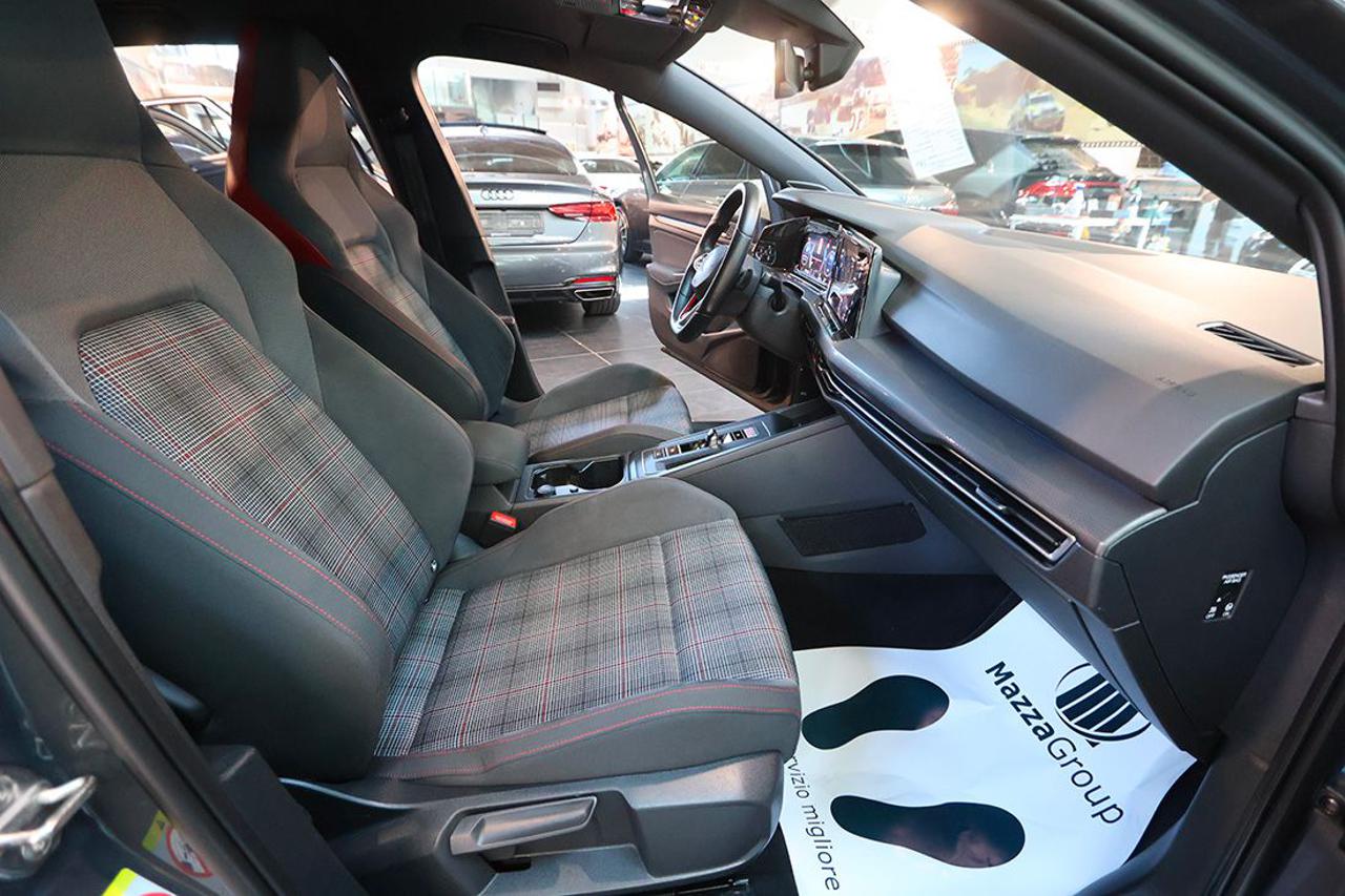 VOLKSWAGEN Golf 2.0 TSI DSG GTI - 43