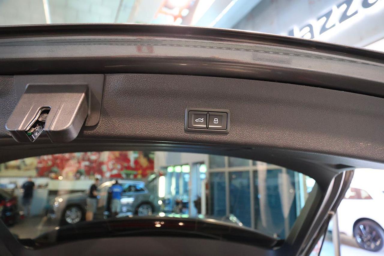 AUDI A6 40 TDI Avant Quattro ultra S-Tronic S-Line - 13