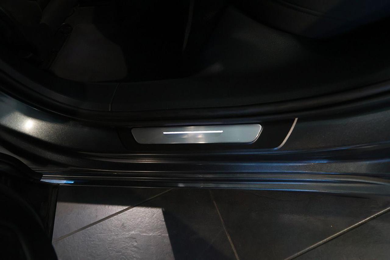 AUDI A6 40 TDI Avant Quattro ultra S-Tronic S-Line - 39