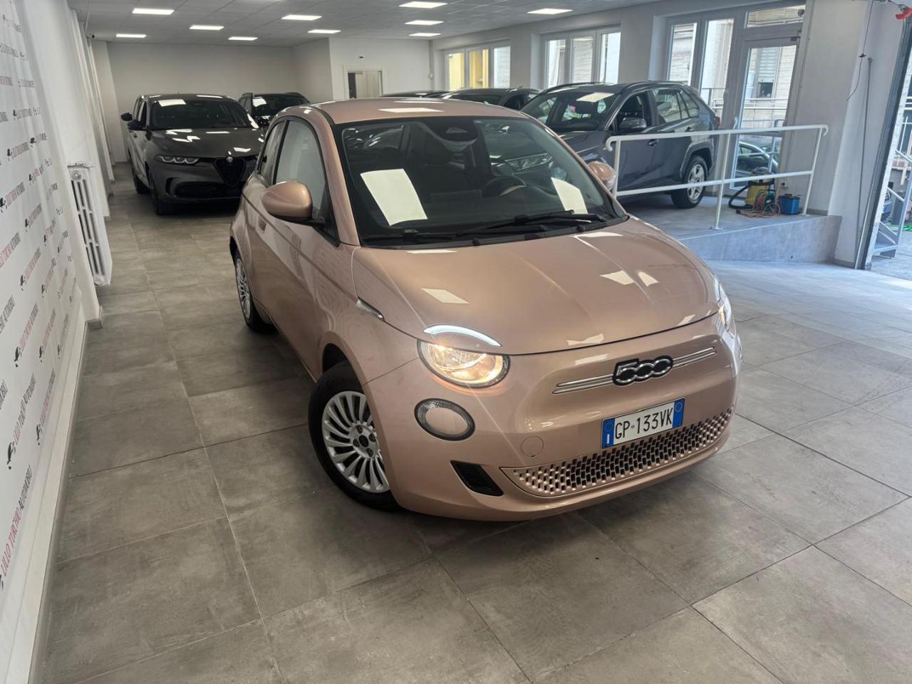 FIAT 500e 3+1 SOLO 7000 KM!!! Rose Gold - 5