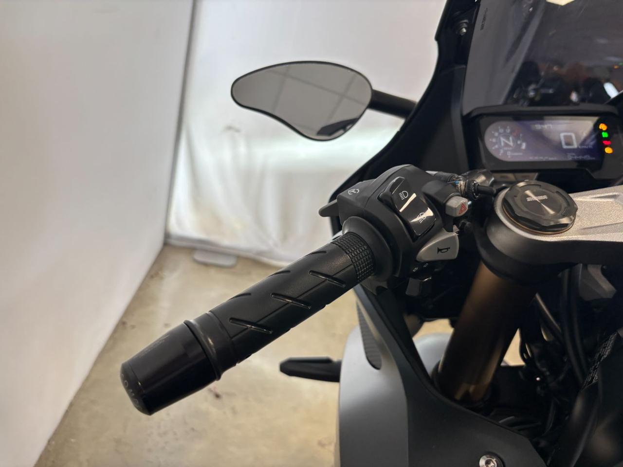 HONDA CBR 650 CBR 650 R - 11