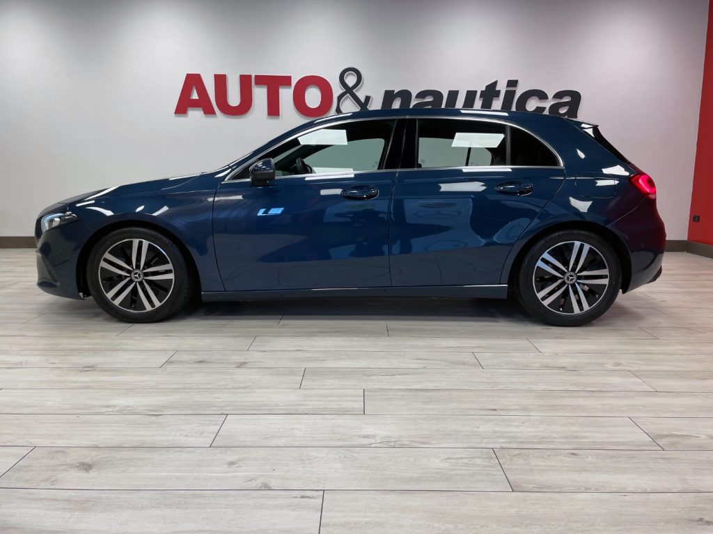 MERCEDES-BENZ A 180 D SPORT AUTO - 6