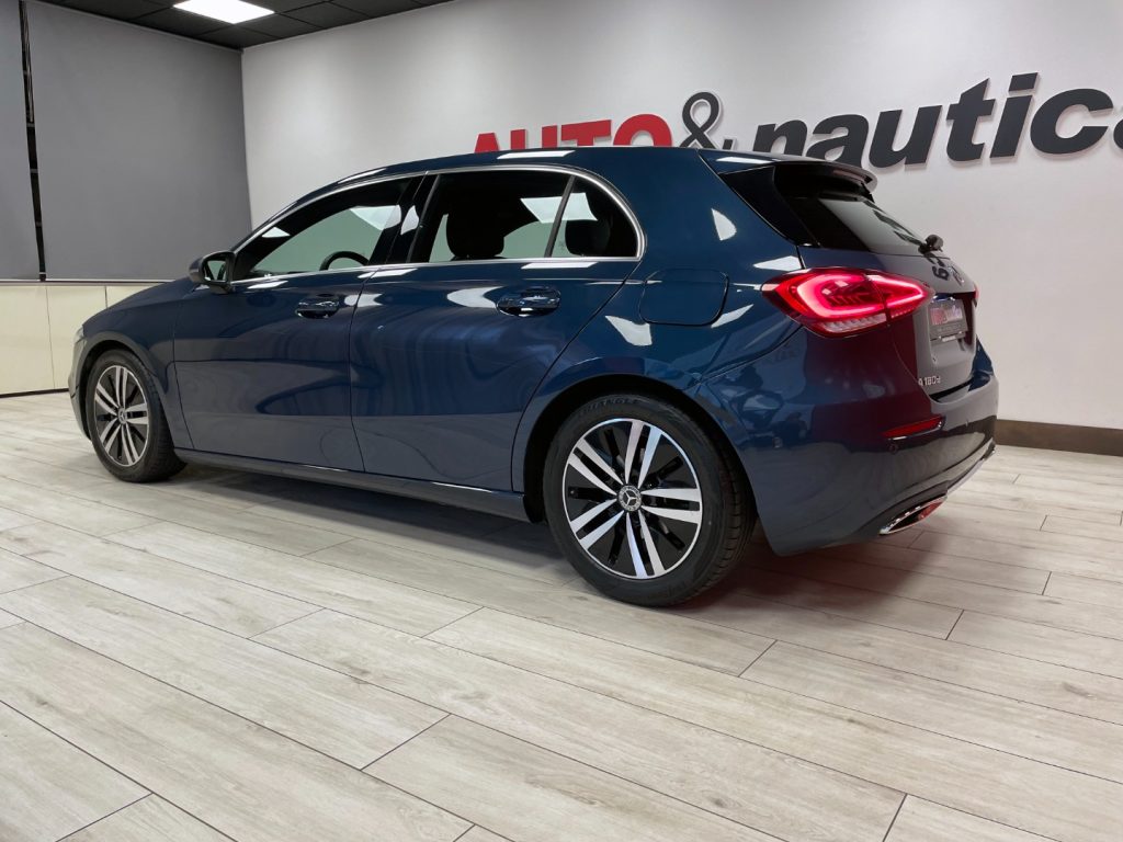 MERCEDES-BENZ A 180 D SPORT AUTO - 7
