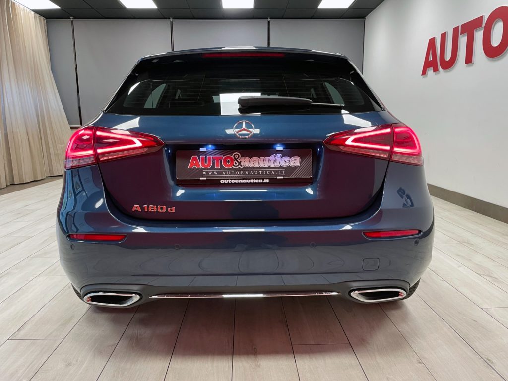 MERCEDES-BENZ A 180 D SPORT AUTO - 10