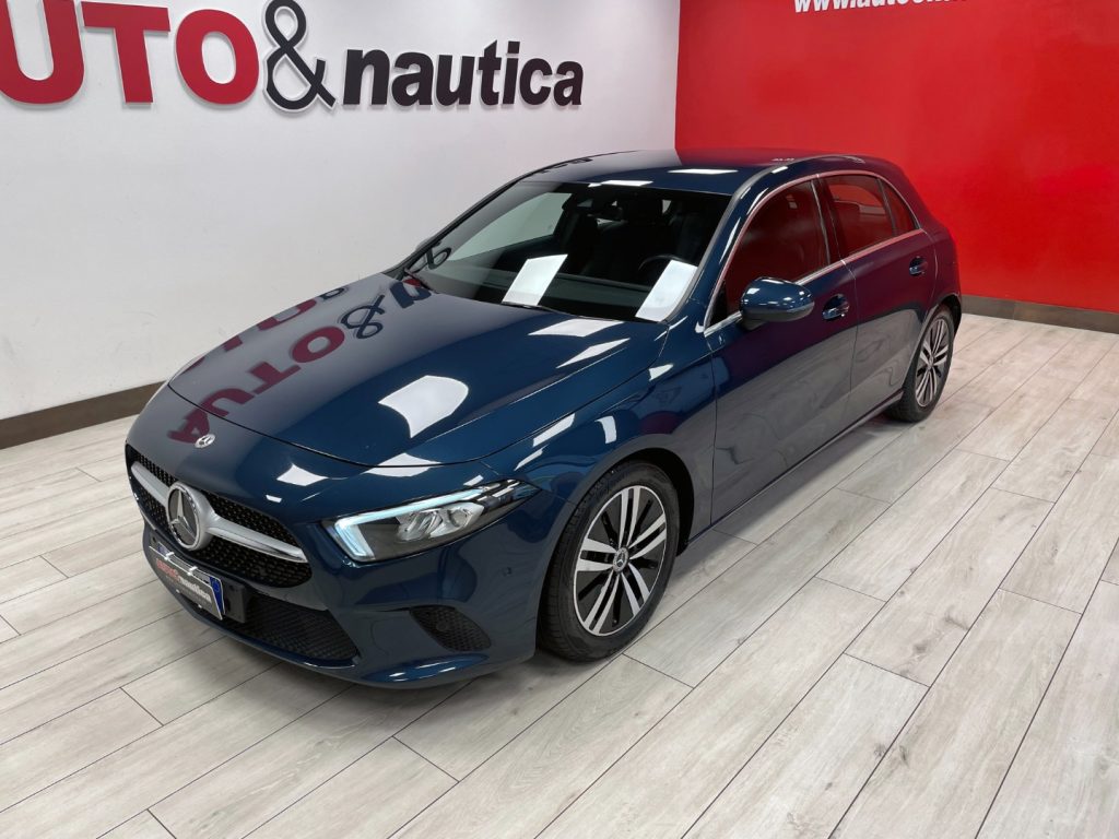 MERCEDES-BENZ A 180 D SPORT AUTO - 31