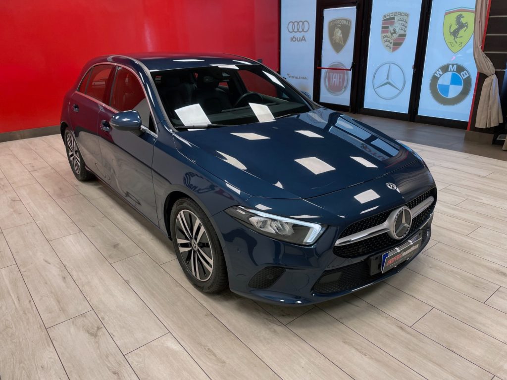 MERCEDES-BENZ A 180 D SPORT AUTO - 34