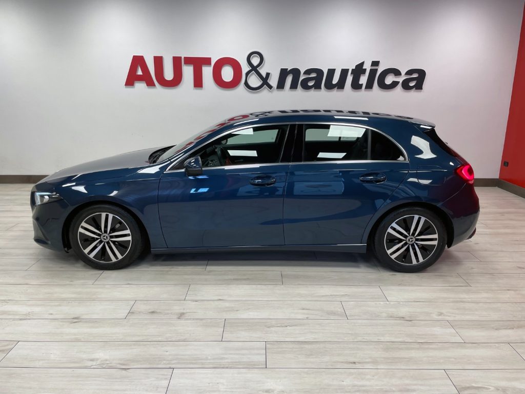 MERCEDES-BENZ A 180 D SPORT AUTO - 35
