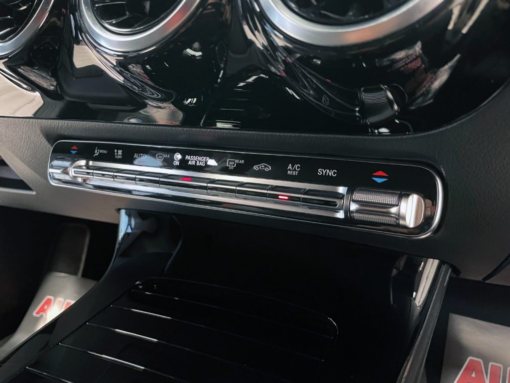 MERCEDES-BENZ A 180 D SPORT AUTO - 46
