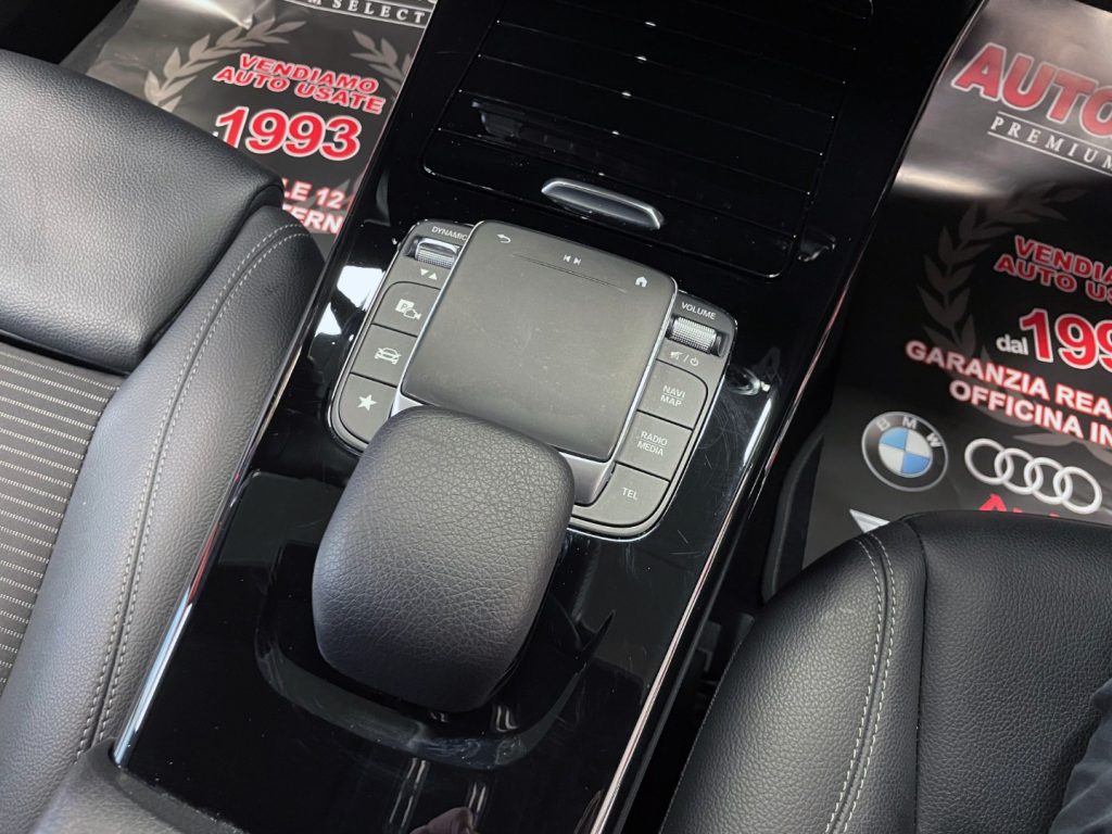 MERCEDES-BENZ A 180 D SPORT AUTO - 47