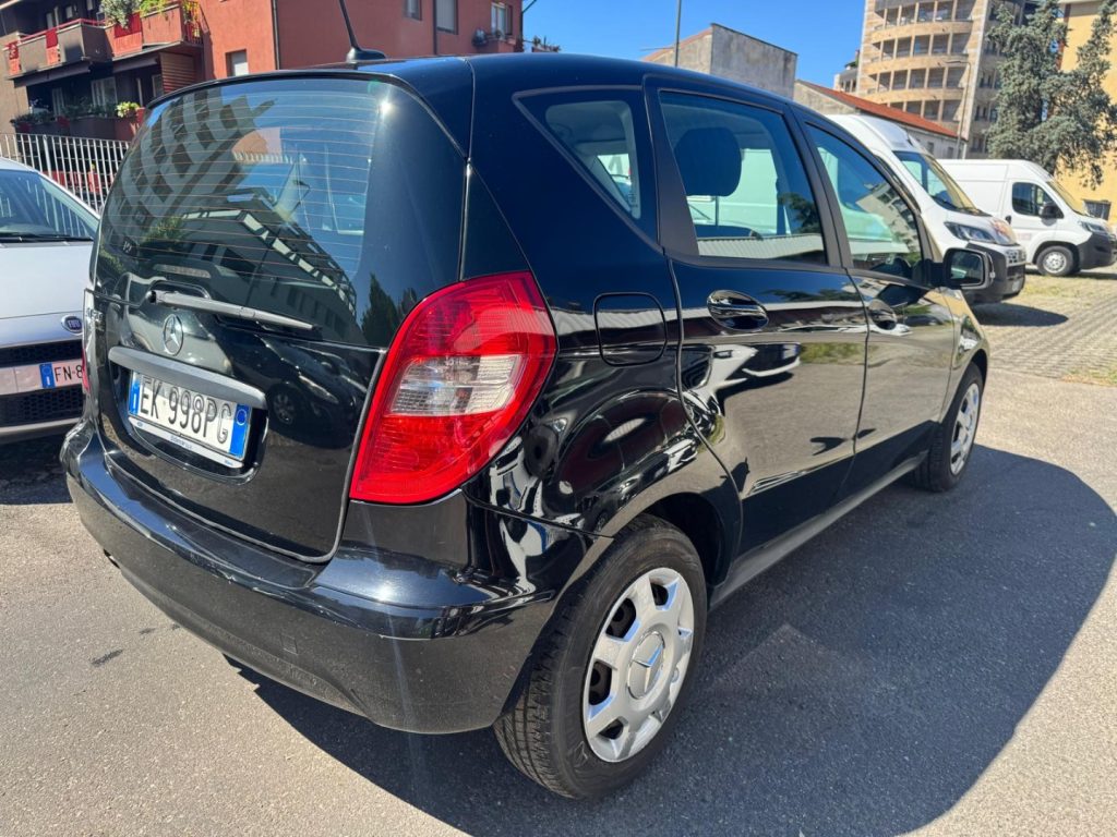 MERCEDES-BENZ A 160 BlueEFFICIENCY Executive - 4
