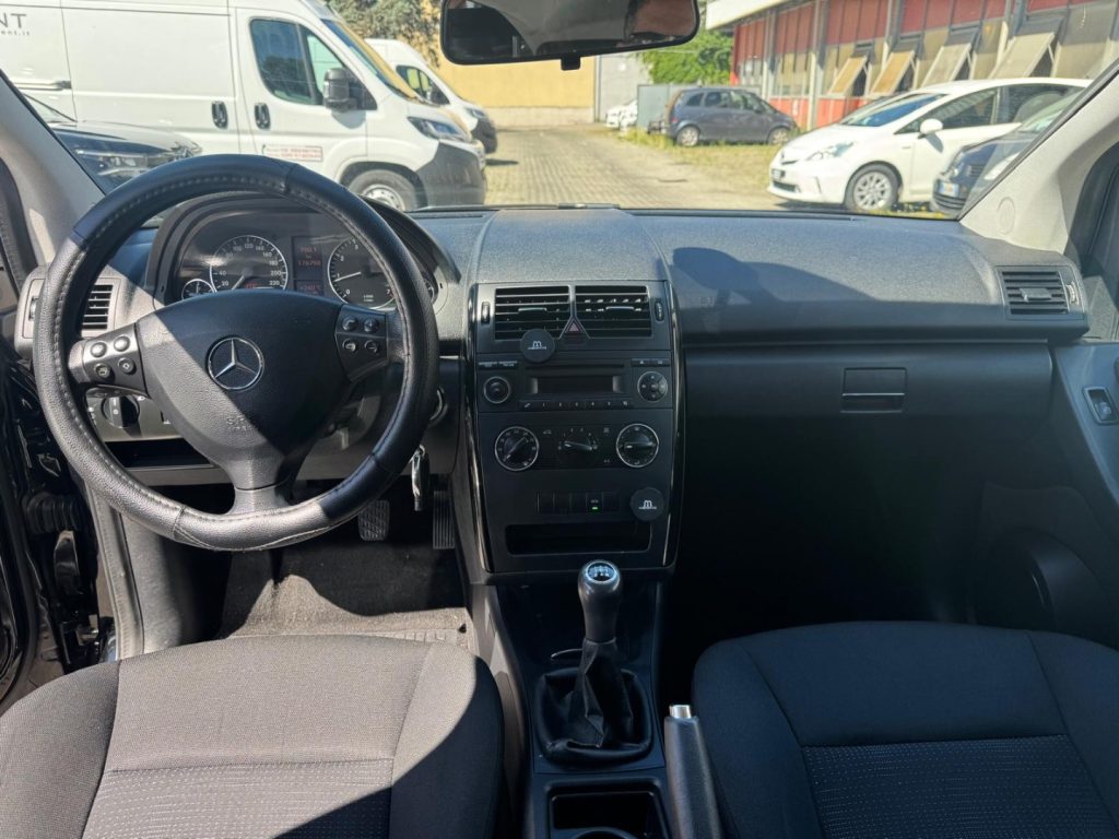 MERCEDES-BENZ A 160 BlueEFFICIENCY Executive - 14